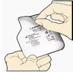Öffnen der Sensorverpackung: Ziehen Sie an der Papierabdeckung, um die Sensorverpackung zu öffnen. 2.