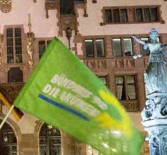 GRÜNES FRANKFURT AUSGABE MÄRZ 2015 SEITE 2 KREATIVE (ZWISCHEN-) RÄUME IN FRANKFURT INTERVIEW MIT DEM GRÜNEN BÜRGERMEISTER UND PLANUNGS- DEZERNENTEN OLAF CUNITZ GRÜNES FRANKFURT: Frankfurt versteht
