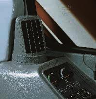 Zur Standardausrüstung der Kabine gehört ferner ein leistungsstarkes Radio. Großzügige Abmessungen.