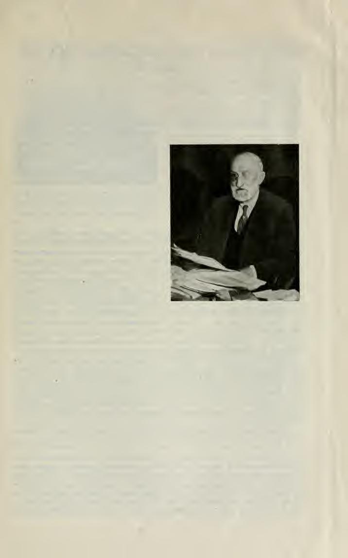 117 3toci <Eöge ou0 dem eben rines oielbefd>oftigten Statines«... unb fie fouen rennen unb nicbt mübe merben, taufen unb nicbt matt merben." inc Berbeiftung beö ^öorteä ber QBetöbeit.