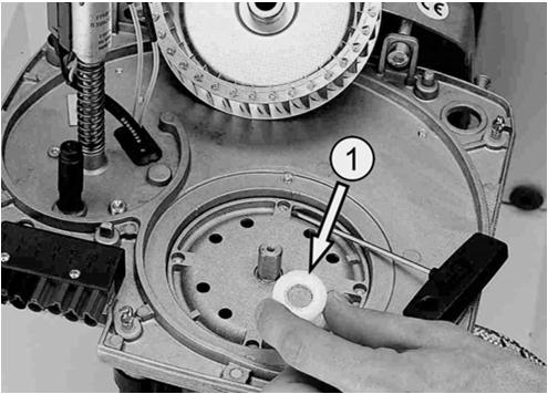 1 Prüfung des Lichtfühlers (DIN EN 267) Die Überprüfung des Lichtfühlers erfolgt am einfachsten unter Verwendung des Prüfsockels KF 8885 und eines handelsüblichen Amperemeters / Multimessgerätes.