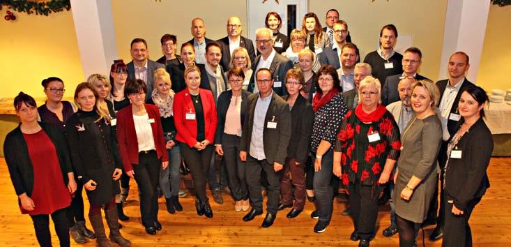 Qualitätssiegel verliehen Familienfreundliche Unternehmen im Landkreis Anhalt-Bitterfeld ausgezeichnet Auszeichnung 7 Die Vereinbarkeit von Beruf und Familie zu unterstützen, haben sich bereits viele