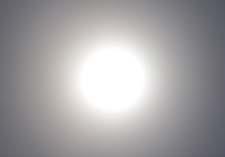 DLR.de Folie 4 Zirkumsolarstrahlung Sunshape Sonnenscheibe Zirkumsolarstrahlung entsteht durch