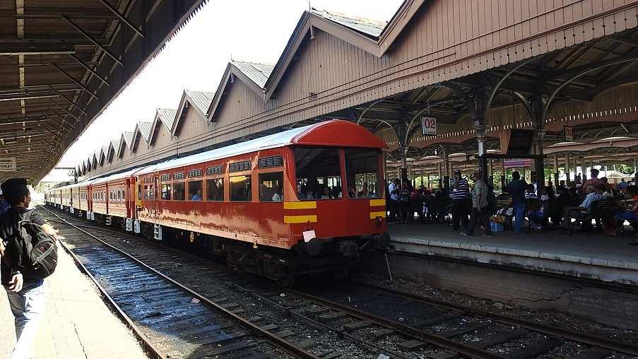 Colombo Sri Lanka: der Hauptbahnhof / Gara
