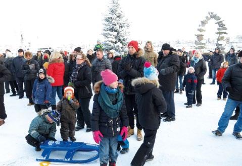 Dezember trafen sich 30 Mitglieder und isländische Gäste zu einer Weihnachtsfeier im Kabinett.