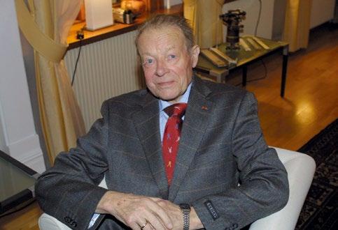 2001 Am 28. April 2001 verabschiedete Bürgermeister Heyne den Botschafter Inginundur Sigfusson mit der Verleihung der Schlossmedaille für seine positiven Akzente in der Partnerschaft.