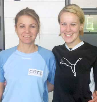 12 Bundesliga 120 Wurf Frauen Tanja Seifert (Walhalla, links)) gewann das Duell gegen Melanie Zebunke mit 3:1.