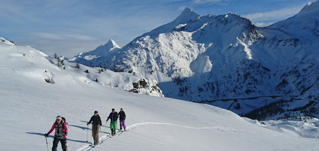 Ausbildungswoche Skitouren Simplonpass Fünftägige Ausbildung mit einfachen Skitouren für Anfänger und Wieder-Einsteiger.