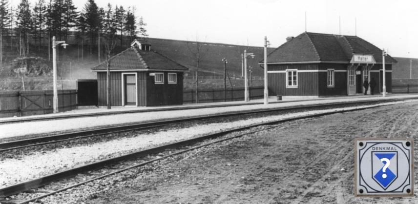 Bahnhofsgebäude knapp gebaut und erweitert: Bf Malter Bild
