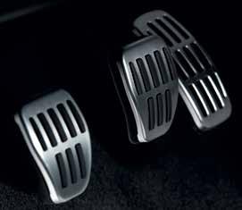 Verwegenes und kraftvolles Design Innendesign 01 Einstiegsleisten Renault Ein stilvoller Schutz für den Einstiegsbereich, mit dem Sie Ihr Fahrzeug noch individueller