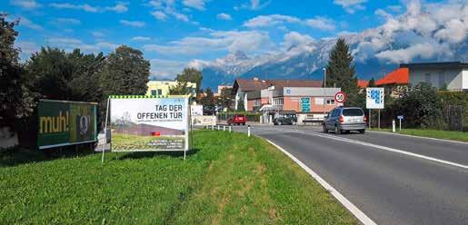 Juni organisierte die Abteilung in Abstimmung mit dem Land Tirol einen Presserundgang, in dem JournalistInnen durch das Haus geführt wurden und einen Einblick in die Sammlungsbestände der TLM