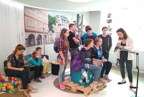 Der nächste Tag hat die Gruppe in München verbracht. Die Schüler wurden sehr warm an der LMU München empfangen.