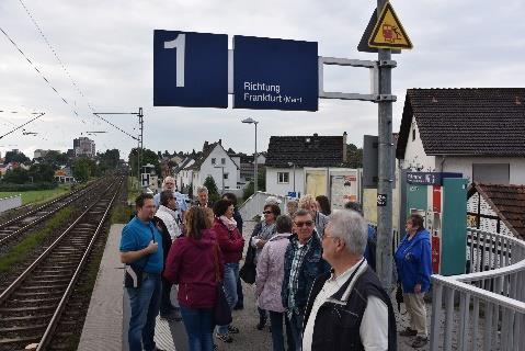 Ausflug nach Mainz Nachdem die Fahrt mit dem Ebbelwoi Express letztes Jahr viel Spaß gemacht hatte, sollte auch dieses Jahr wieder ein Ausflug geplant werden.