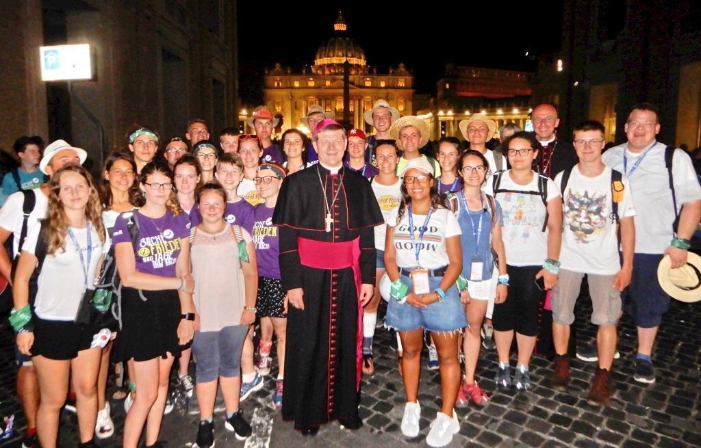 Seite3 Ministranten-Wallfahrt Pizza, Papst und Petersdom Vergangene Woche fand in Rom die 12.