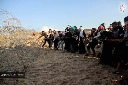 Zur gleichen Zeit fanden auch Ausschreitungen an der Grenze zwischen Israel und dem Gazastreifen in der Nähe von Kibbuz Zikim statt.