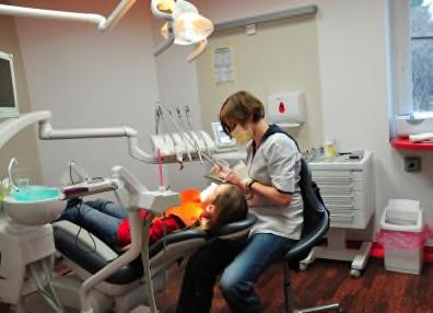 06 / Zahnprophylaxe Zahnarzt Arbeitsblatt 4/5 Aufgabe: Warst du auch schon einmal beim Zahnarzt?