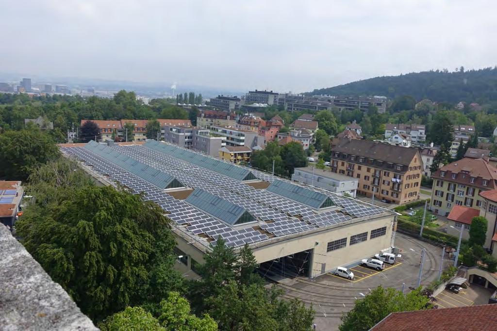 Photovoltaikanlage auf einer Autobahn-Schallschutzwand (BFE P&D) 1996 Konzeption der weltweit ersten Solarstrombörse für ewz, Elektrizitätswerk der Stadt Zürich Einsatz der Bifacial-Technologie