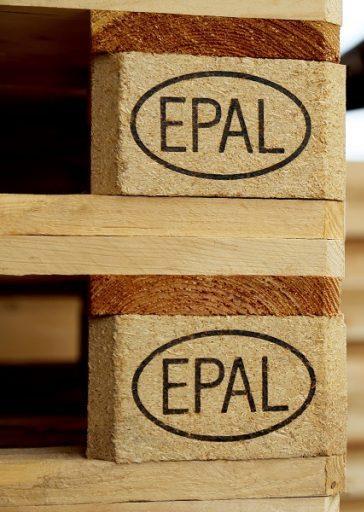 EPAL European Pallett Association Qualitätssicherung der Europalette durch EPAl seit 1994. Lizenzen für die Palettenhersteller werden von EPAL vergeben.
