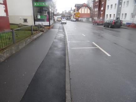 Sonstige Einzelmaßnahmen Aktuelle plant die Stadt Schwalmstadt die Einrichtung eines Radfahrschutzstreifen auf der Wierastraße (Abschnitt Horschmühlenstraße Kreisverkehr).