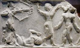 So übernahmen die Akkader die alten sumerischen Götter, gaben ihnen aber eigene Namen: Aus der Kriegsgöttin Inanna wurde im Akkadischen Ischtar, aus dem Sonnengott Utu wurde Schamasch.