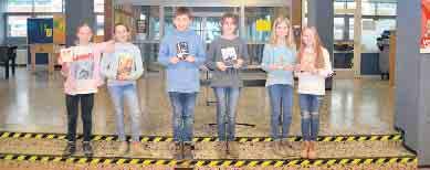 Franziska Oeynhausen gewinnt Vorlesewettbewerb Peter-Hille-Schule ermittelt die besten Leser Eine Bühne, eine Performance und eine fachliche Jury - Fast wie bei der bekannten Suche nach dem