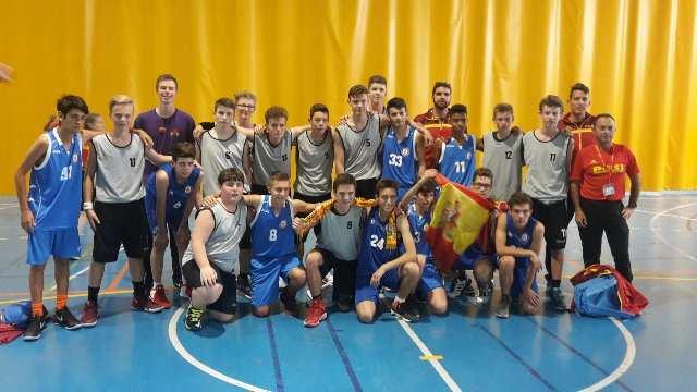 Salesianische Sportspiele Seite 6 Seite 6 Basketballer holen Silber in Sevilla Internationale Sportspiele der Salesianer Don-Boscos Bei den 28.