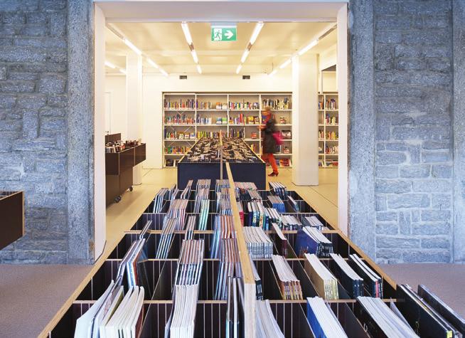 3 Willkommen Herzlich willkommen in der PBZ, der öffentlichen Bibliothek in Zürich mit einem Bestand von einer halben Million Medien.