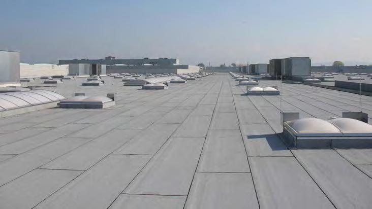 Untergrund Metall Untergründe aus Metall findet man meist bei großen Dachflächen, zum Beispiel