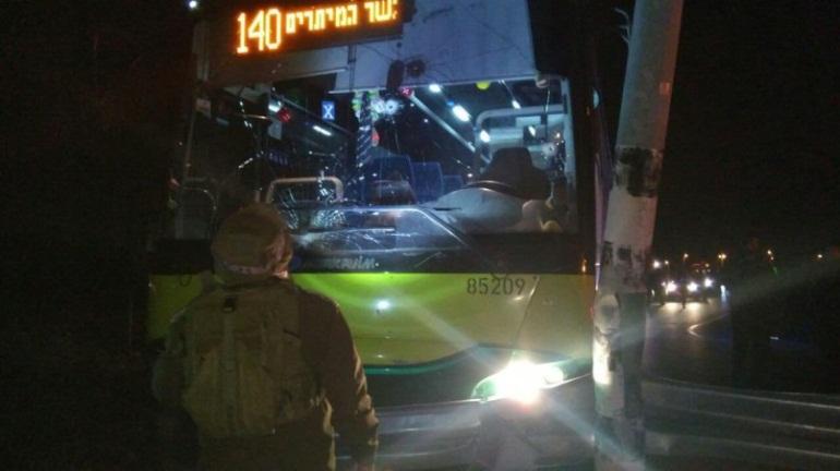 Ein bewaffneter Angriff 8 Judäa und Samaria Am 6. Januar 2019 wurde in der Nähe von Bet El (nördlich von Ramallah) ein israelischer Bus beschossen.