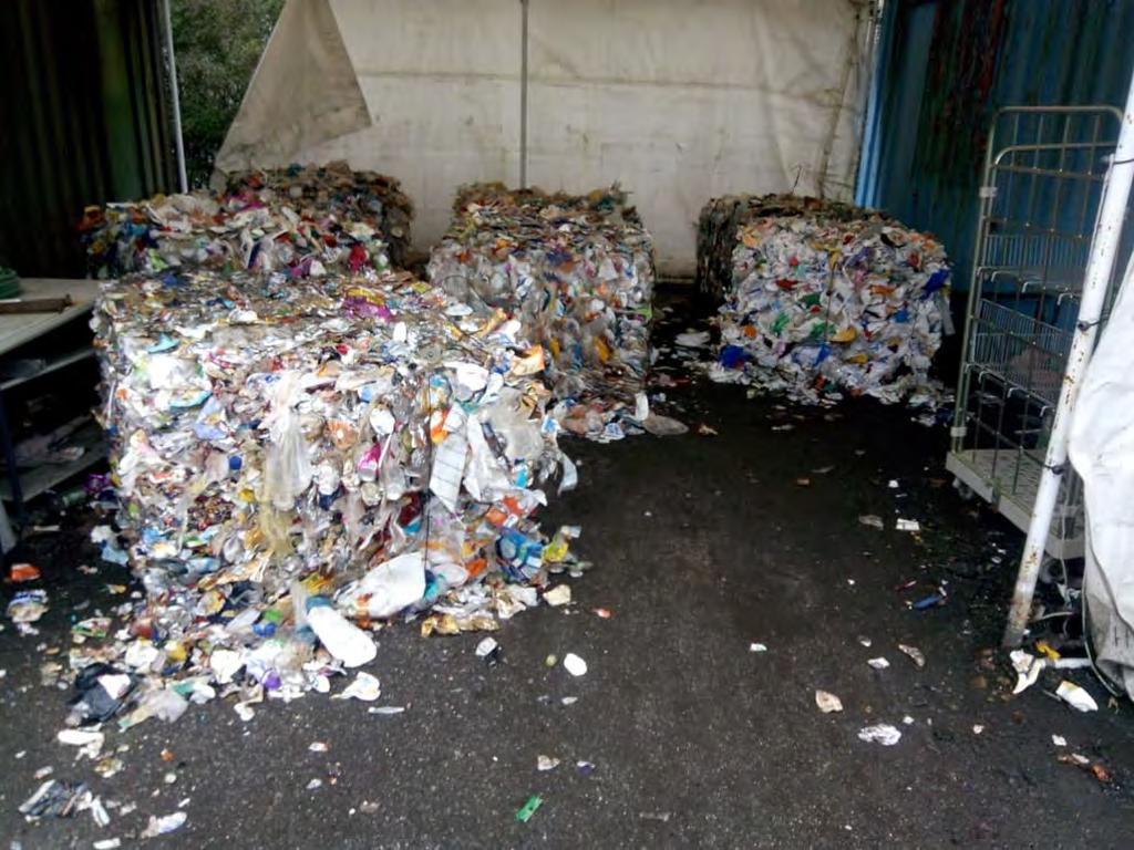 Recycler von Kunststofffraktionen 2019 500.000 458268 Recycling Kapazität der bestehenden Anlagen Insgesamt: 1.165.