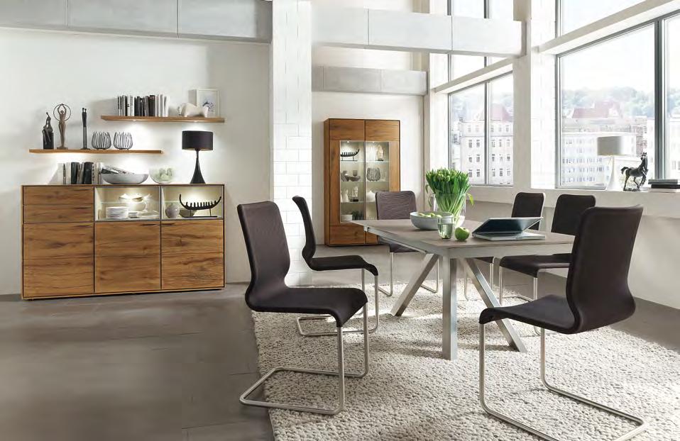 EDLE UNIKATE Die solide und edel gefertigten Möbelstücke beweisen Qualität vom Feinsten.