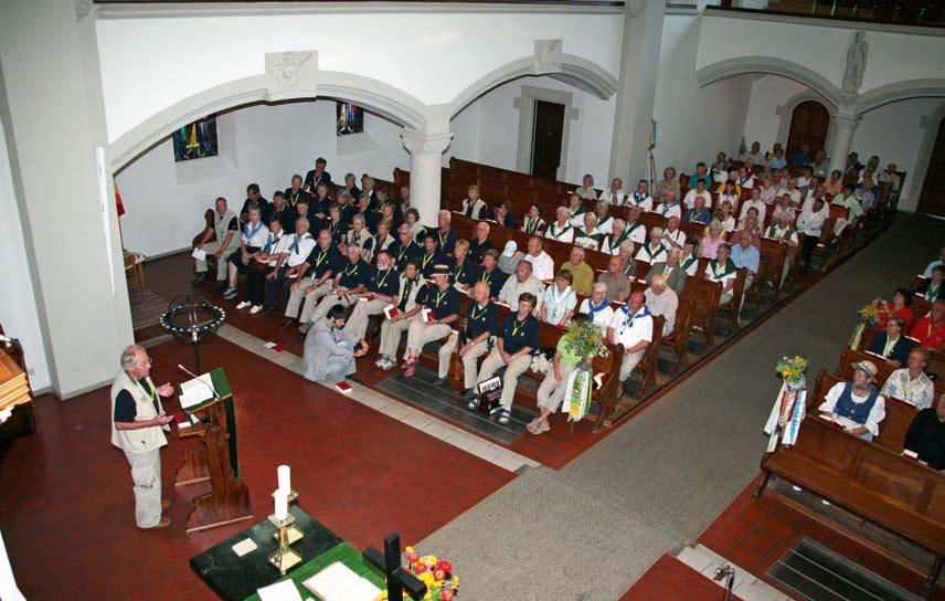 WANDERTAGSWIMPELGRUPPE 2007 25 Wesentlich besinnlicher ging s in der sonntäglichen Messe zu, wo
