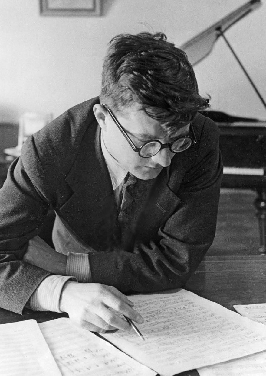 Musik eines entlarvten Formalisten Sinfonien sind keine chinesischen Eier, erklärte Dmitrij Schostakowitsch dem sowjetischen Musikwissenschaftler Solomon Wolkow.