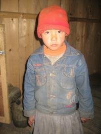 Nirmal Tamang Nirmal Tamang, ist 10 Jahre alt und hat 4 Schwestern und einen Bruder.