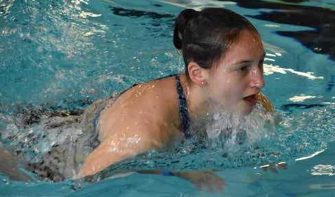 TVR-Schwimmmeisterschaft vom 1. Dezember 2018 Thürkauf-Geschwister am schnellsten Die schnellste TVR-Schwimmerin Nicole Thürkauf auf der ersten Teilstrecke, dem Brustschwimmen.