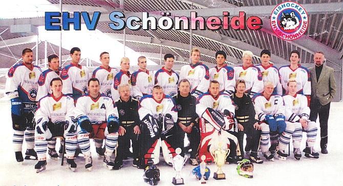 Nach der Friedlichen Revolution lebte der Eishockeysport in Ostdeutschland wieder auf. Als neugegründeter Eishockeyverein (EHV) spielte man zunächst auf Natureis in der Sachsenliga.