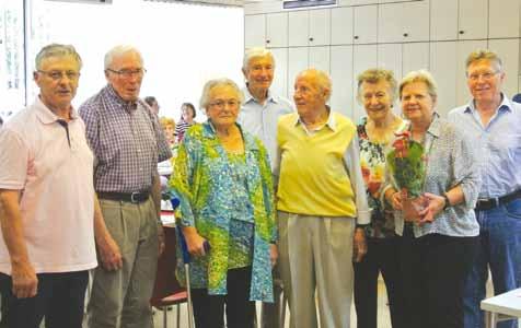 Allgemein bedauert wurde, dass Renate Jordan und Käthe Ullmann, beide seit 60 Jahren in der Gemeinschaft an der Ehrung nicht teilnehmen konnten. Dabei aber Liselotte Bernd und Irene Meinl.