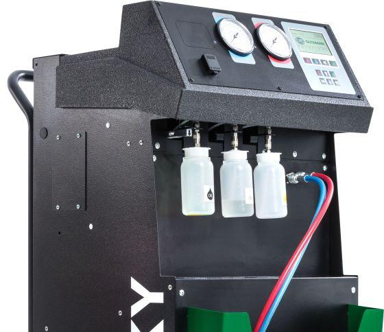 Kontaminierung - Hochräzise automatische Öleinsritzung - Automatische Erkennung der Ölbehälter - Automatische Genauigkeitskontrolle der Kältemittelmessung Otional: Thermodrucker 250,- Erstbefüllung