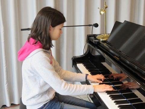 Instrumental- und Gesangsunterricht werden in der Regel im Einzelunterricht erteilt.