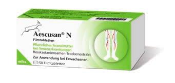 Aescusan Tabletten Aescusan gibt es als Filmtabletten, von denen Sie täglich zu den Mahlzeiten morgens und abends jeweils zwei, sowie