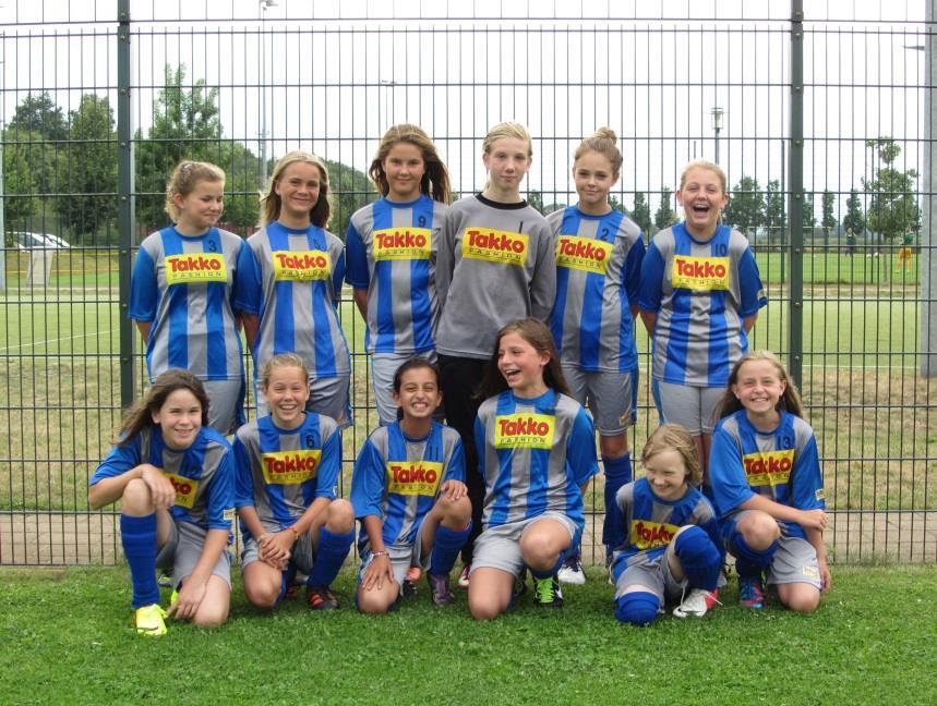 Fußball D- Juniorinnen der JSG Bierden Uphusen Unser Mädchen Team Olaf Blöthe Im November 2012 hat sich nun endlich die neu formierte D-Mädchen Mannschaft gefunden.