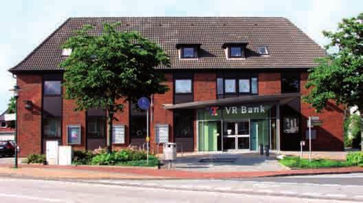 2001» VR Bank eg Niebüll» Das neue Geschäftsgebäude der VR Bank in Leck nach Umbau im Jahre 2001 10 Jahre nach der Eröffnung des Markt-Treibens zeigt sich, dass die VR Bank in Zusammenarbeit mit den