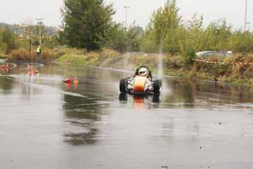 Wie jedes Jahr wurde deshalb ein Recruiting Day veranstaltet, an dem interessierten Studenten die Formula Student und Raceyard näher gebracht werden.