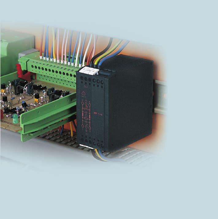 Netzentstörfilter mit 1 bis 10 Ampere Nennlaststrom FILTRAB sind Netzentstörfilter für einphasige Stromkreise, die sowohl asymmetrische als auch symmetrische Störspannungen begrenzen.