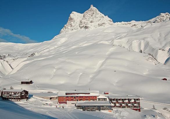 Skihotel Adler In unserem Hotel findet der Winter statt, mit allem was dazu gehört. Inmitten von Schnee und Bergen lautet das Credo für unseren Urlaub: einfach genießen.
