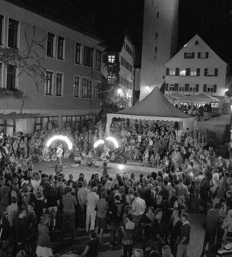 11 Also-Altstadtsommerfestival / Ferienprogramme Also wartet mit neuen und bekannten Überraschungen auf LEUTKIRCH - Genau in einer Woche beginnt wieder das Altstadtsommerfestival in mit einem sehr