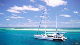 11.Tag: Cairns Great Barrier Reef Ausflug Frühstück im Hotel. Heute unternehmen Sie eine ganztägige Exkursion mit Ocean Spirit Cruises nach Michaelmas Cay, dem größten Korallenriff der Welt.