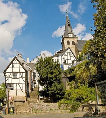 Zentrum und umliegende Städte wie Düsseldorf, Mülheim oder Ratingen in kurzer Zeit erreichen.