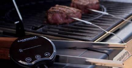 Mit 2 großen Temperaturfühlern aus rostfreiem Stahl, die leicht in dickere Fleischstücke oder andere Lebensmitteln eingesteckt werden können, lässt das Grillthermometer ganz einfach