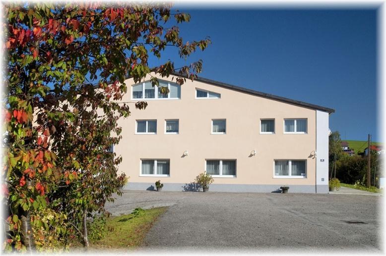 Immobilienart: Lage/Objekt: Zinshaus 4150 Berg/Rohrbach: In der nur ca.